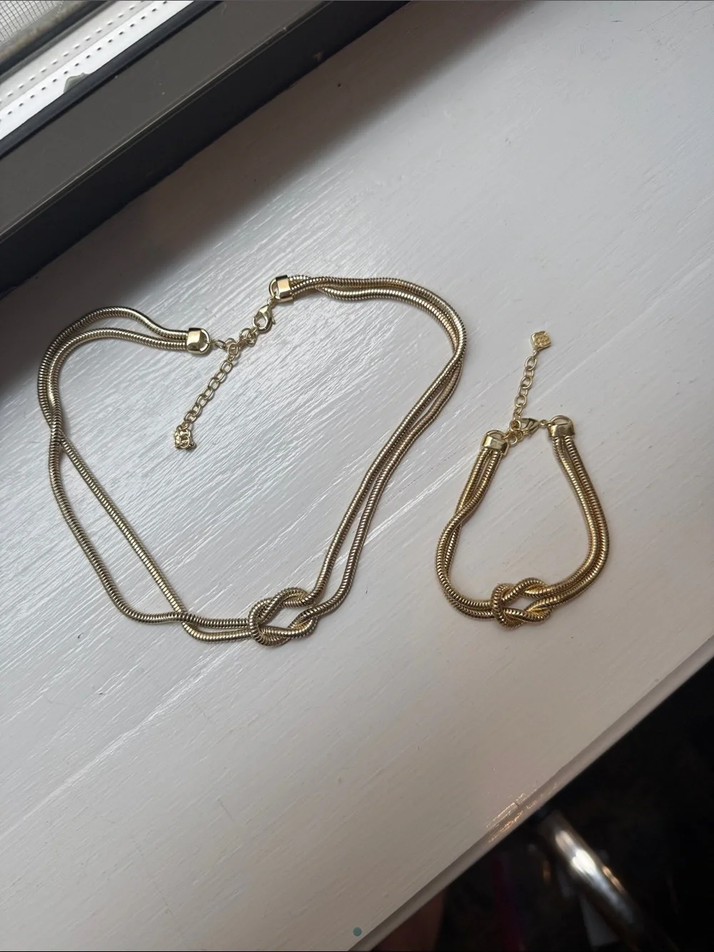 Kendra Scott Gold Knot Necklace and Bracelet Set